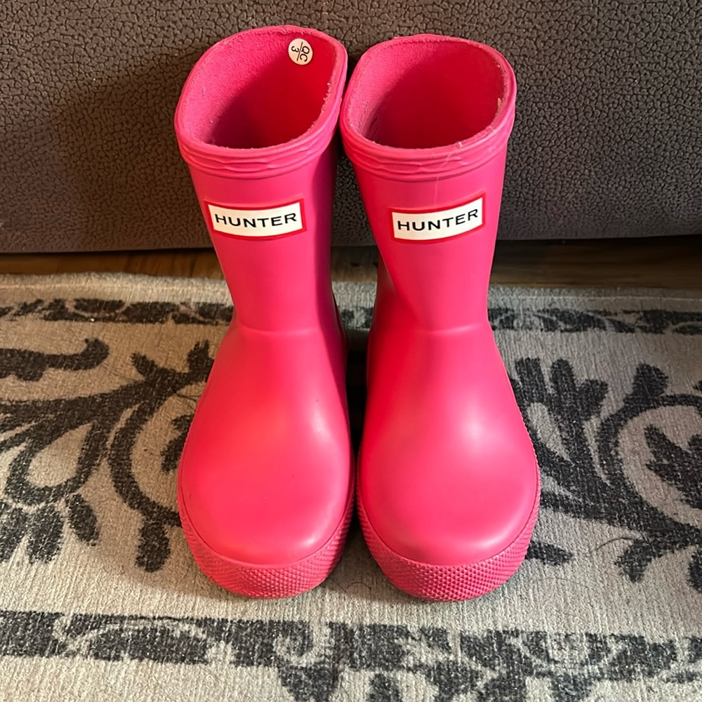 Flamingo pink Hunter toddler rain boots, sz 5UK/US6b-7g